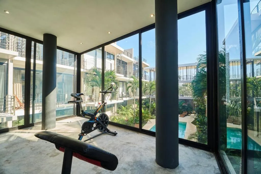 Image 5 of 304 Amena Romantic Jungle PH w/ Private Pool & Gym