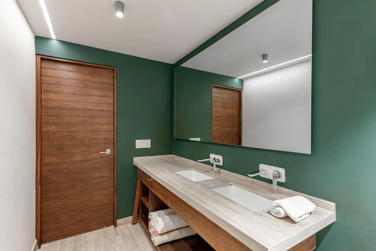 Image 2 of 308-303 Beautiful apartments with 3 bedrooms