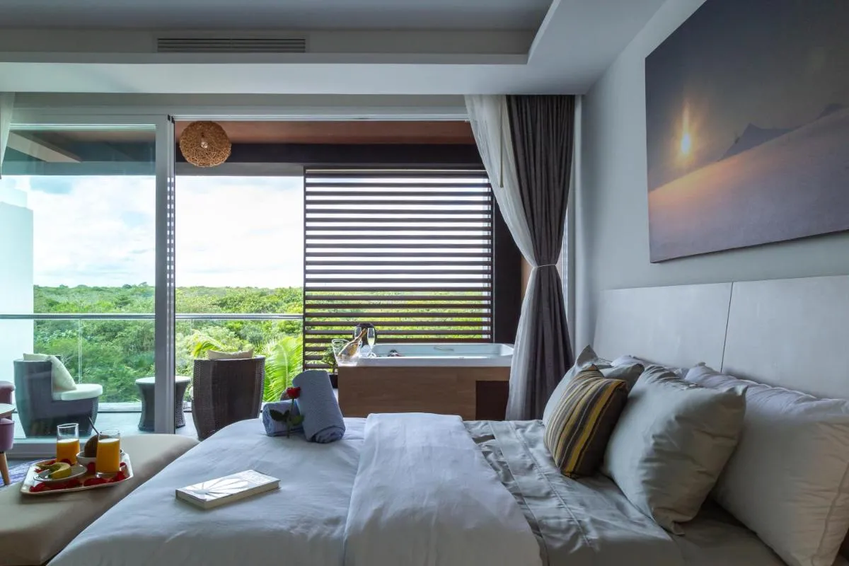 Image 1 of Amazing Top Floor Apartments BBQ Pool Sea View Jungle View