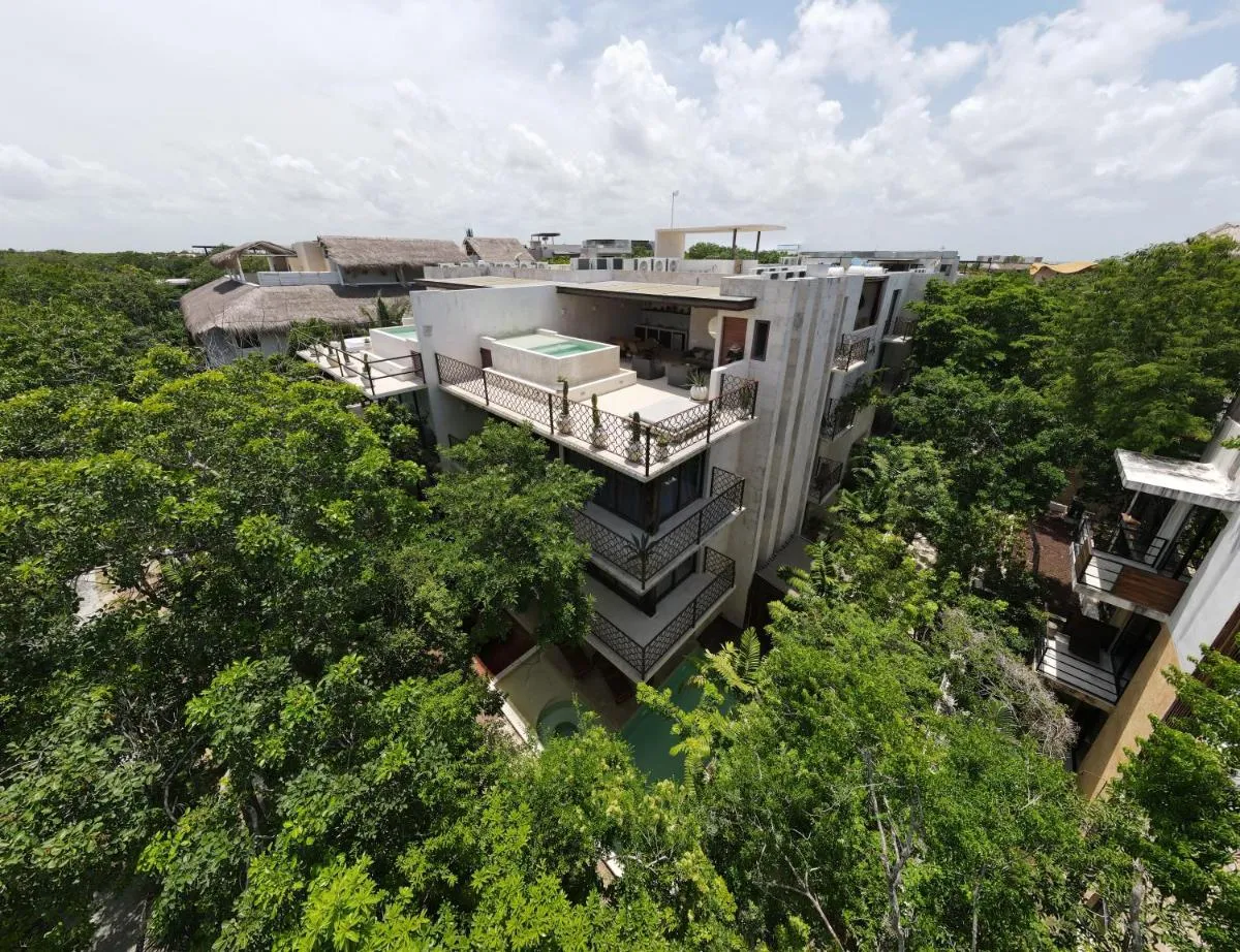 Image 1 of Casa Wahh