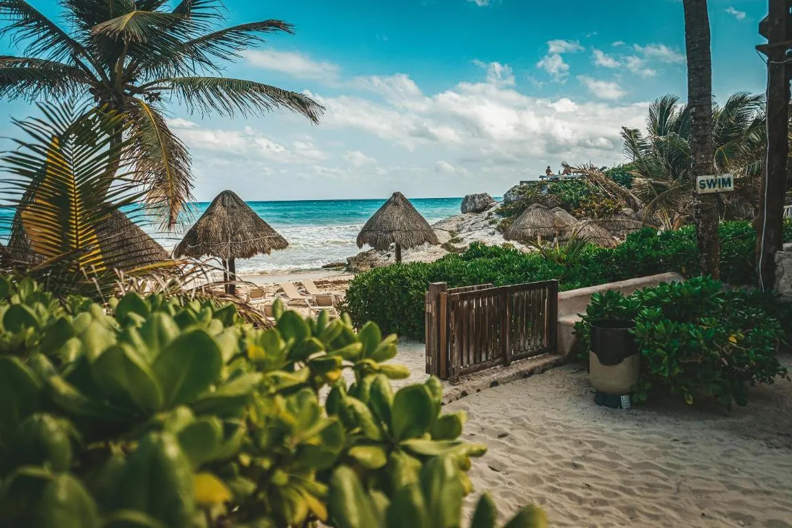 Image of La Conchita Tulum