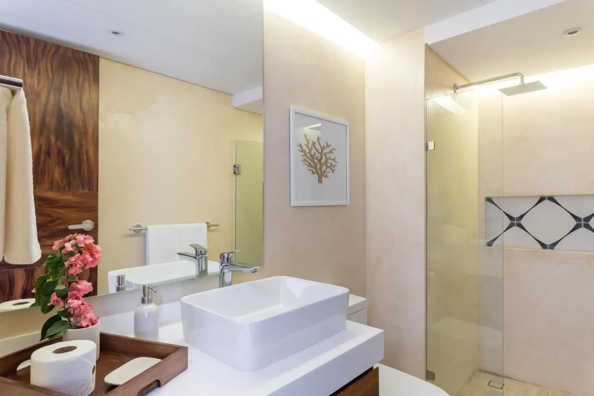 Image 2 of Luxe Studio with Pool, Coworking, Gym & Fast Wifi