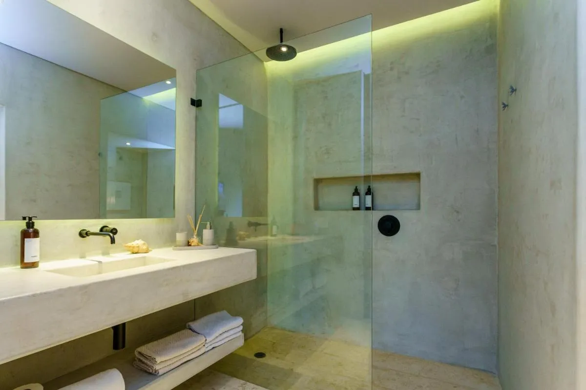 Image 2 of Luxury & Nature Meet Plus a Private Pool & Roof Pool
