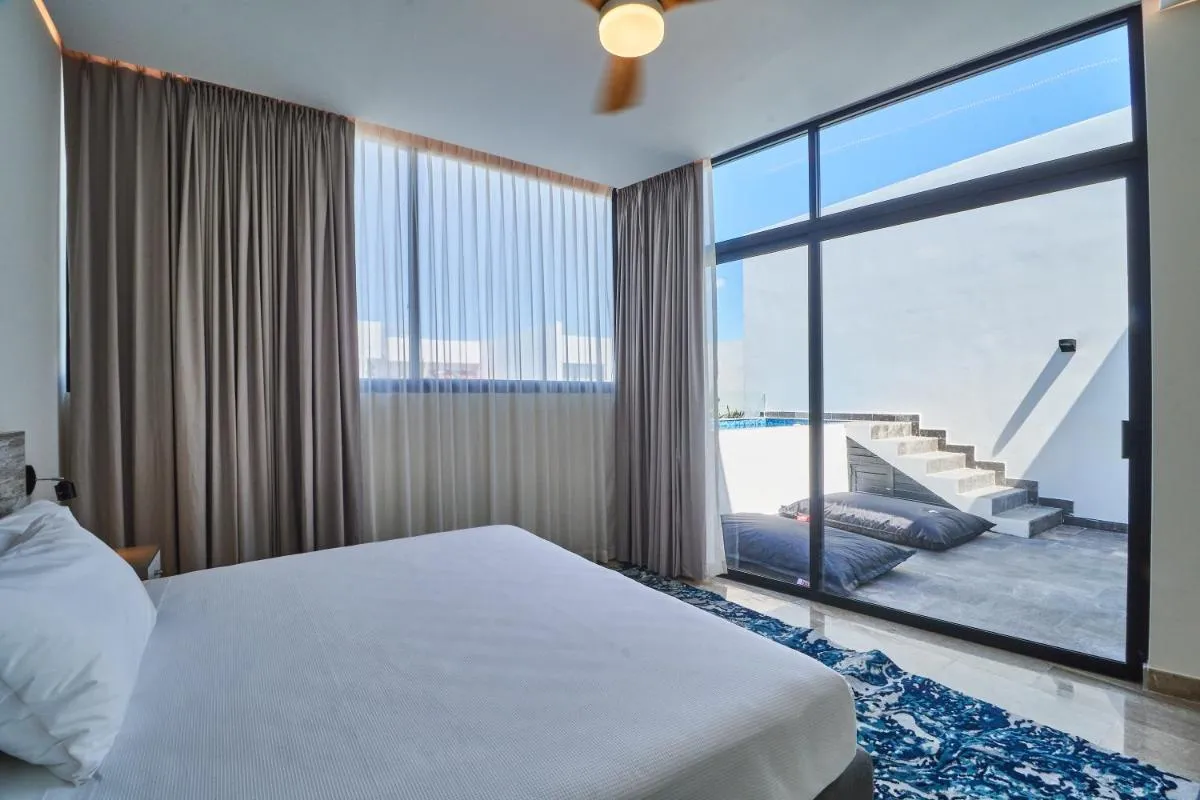 Image 1 of Luxury Penthouse with Private Pool