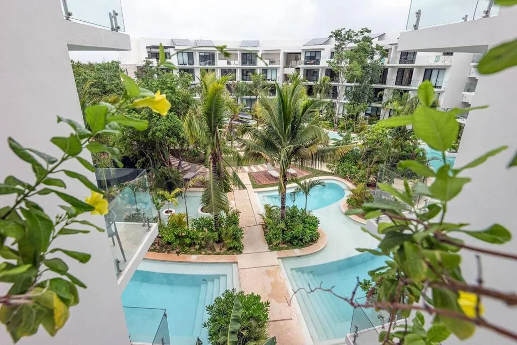 Image 3 of Luxury studio private pool spectacular amenities