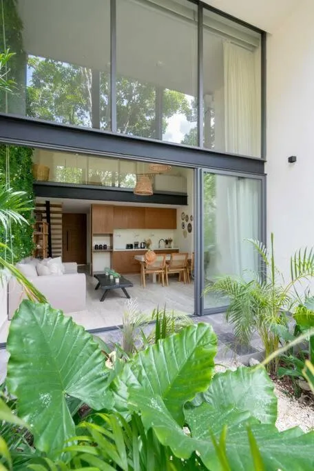 Image 5 of Moderno Loft Temple II A112 By Sandy Powerful