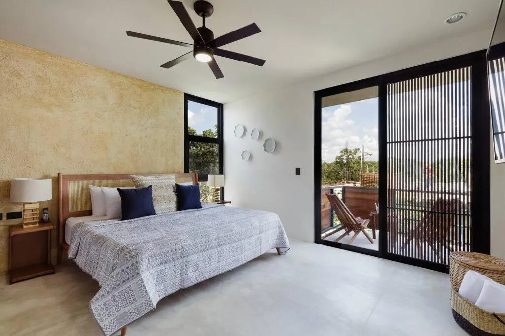 Image 1 of Nice and Cozy PH with Private Pool