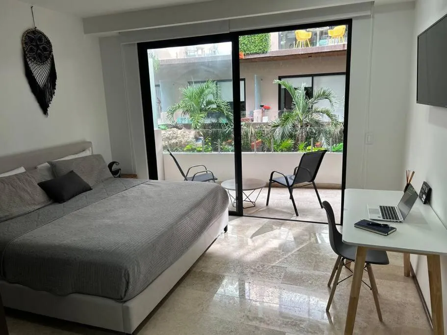 Image of Prime Location and Comfort Wi-Fi Pool View Studio 112A