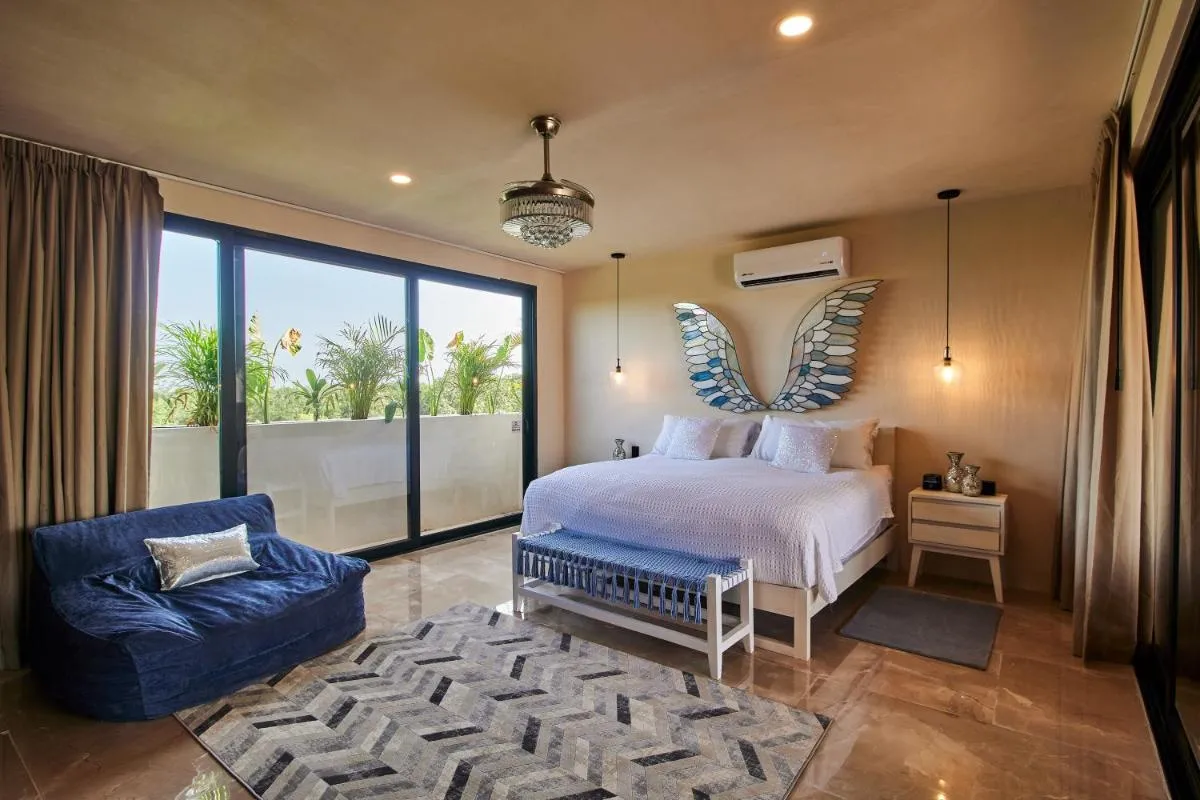 Image 1 of Spacious & Comfy Penthouse Oasis with Plunge Pool