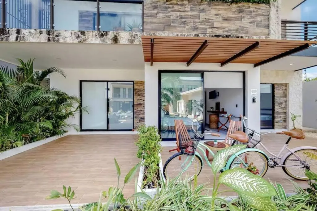 Image of Spacious Condo, beautiful pool, Wi-Fi – Casa Kaanal 104