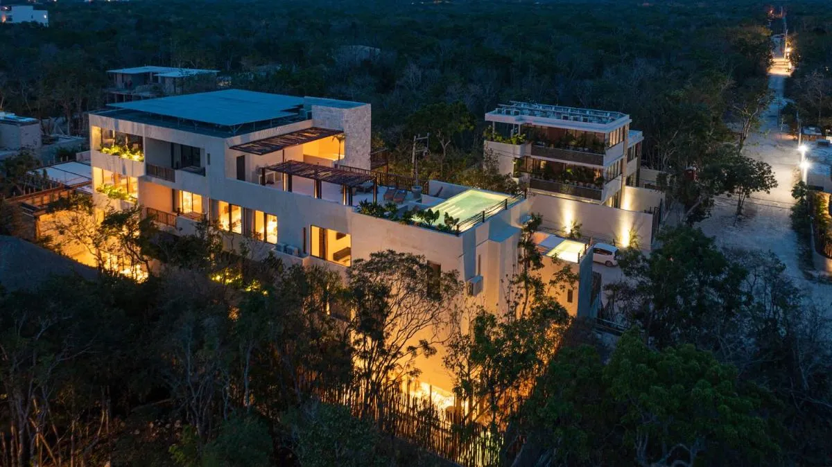 Image 1 of Unho Tulum