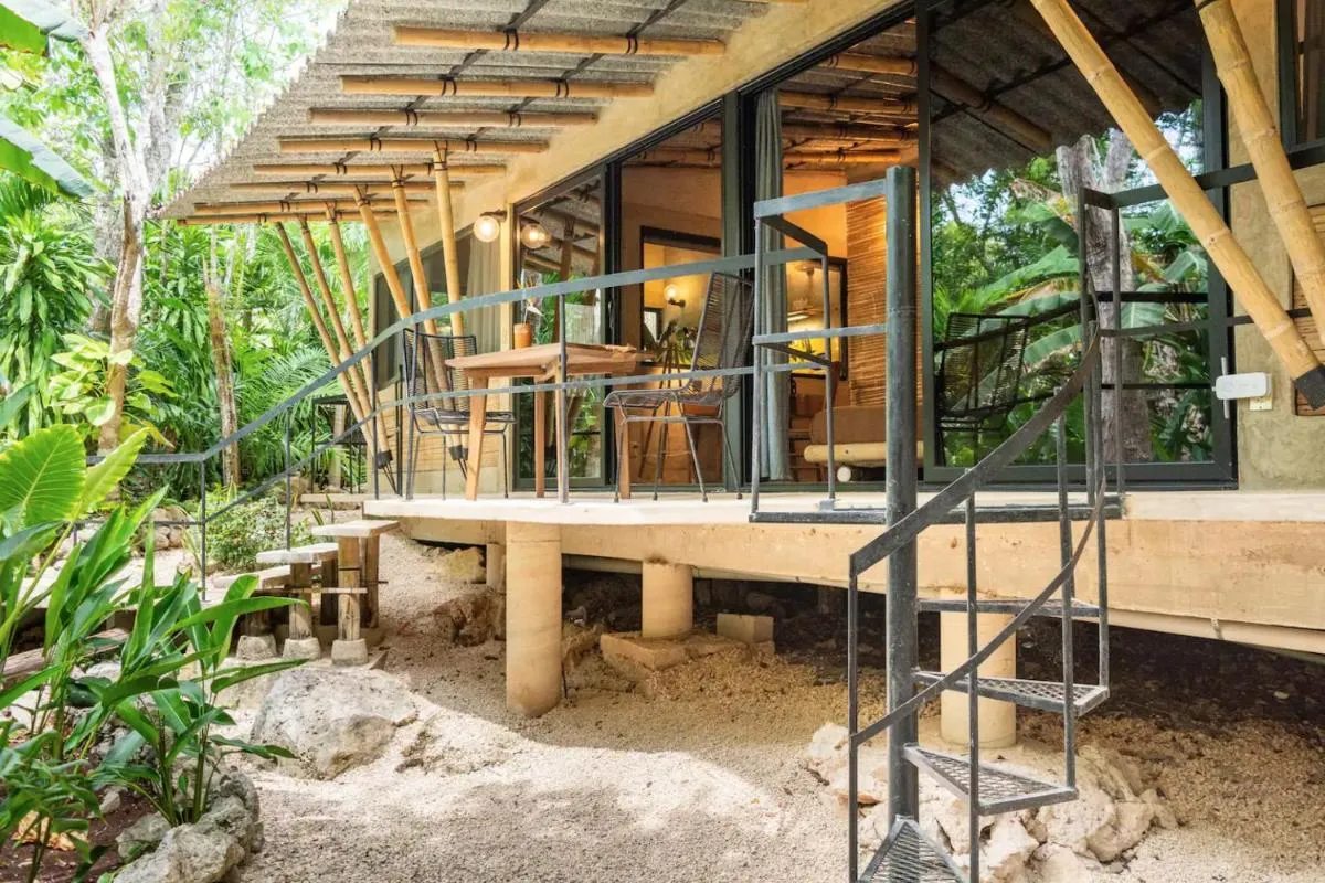 Image 5 of ZEN CANTO VILLA NUPUL :: new exclusive jungle home ::
