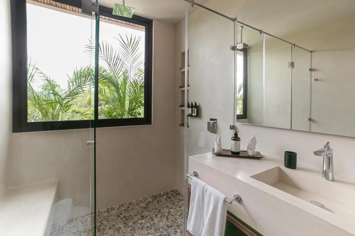 Image 2 of Zereno Boutique Hotel