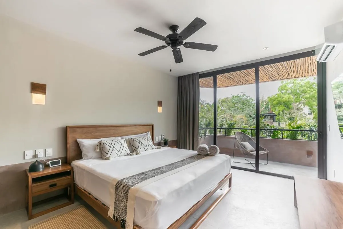 Image 1 of Zereno Boutique Hotel